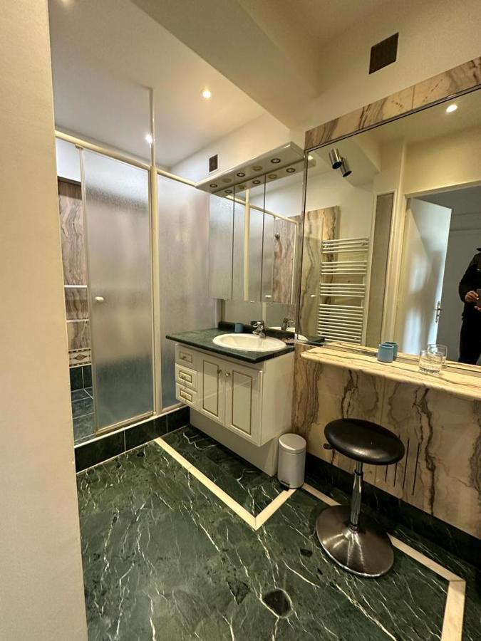 Appartement Av Foch Arc De Triomphe Belles Feuilles